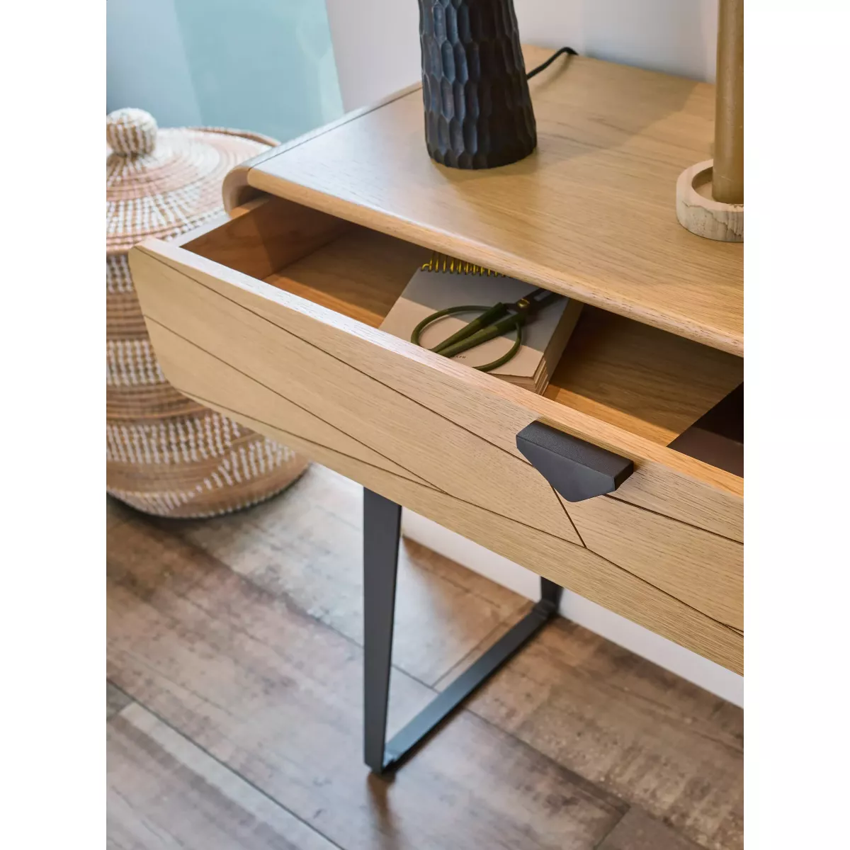 Console Tokyo
