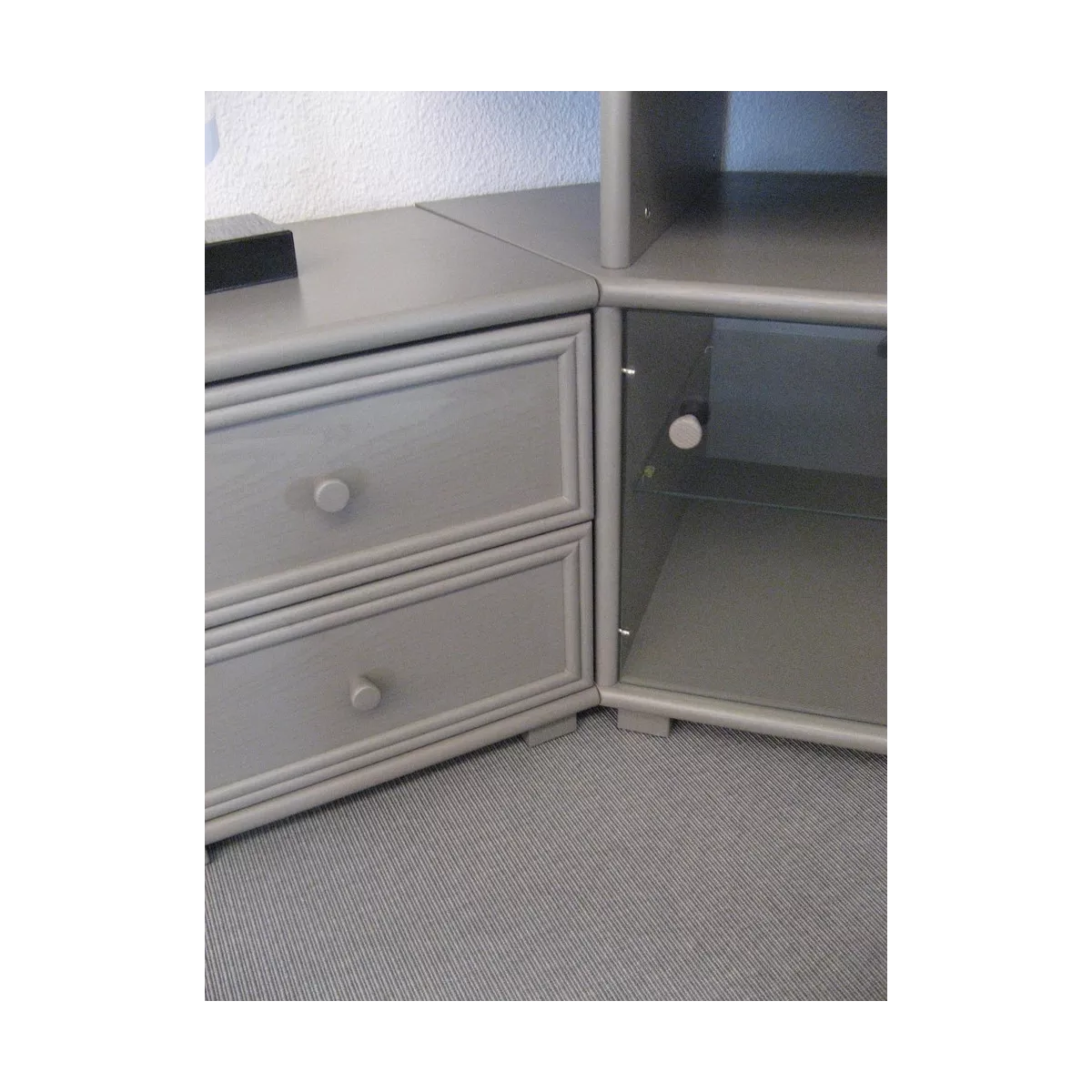 Composable TV Angle Taupe