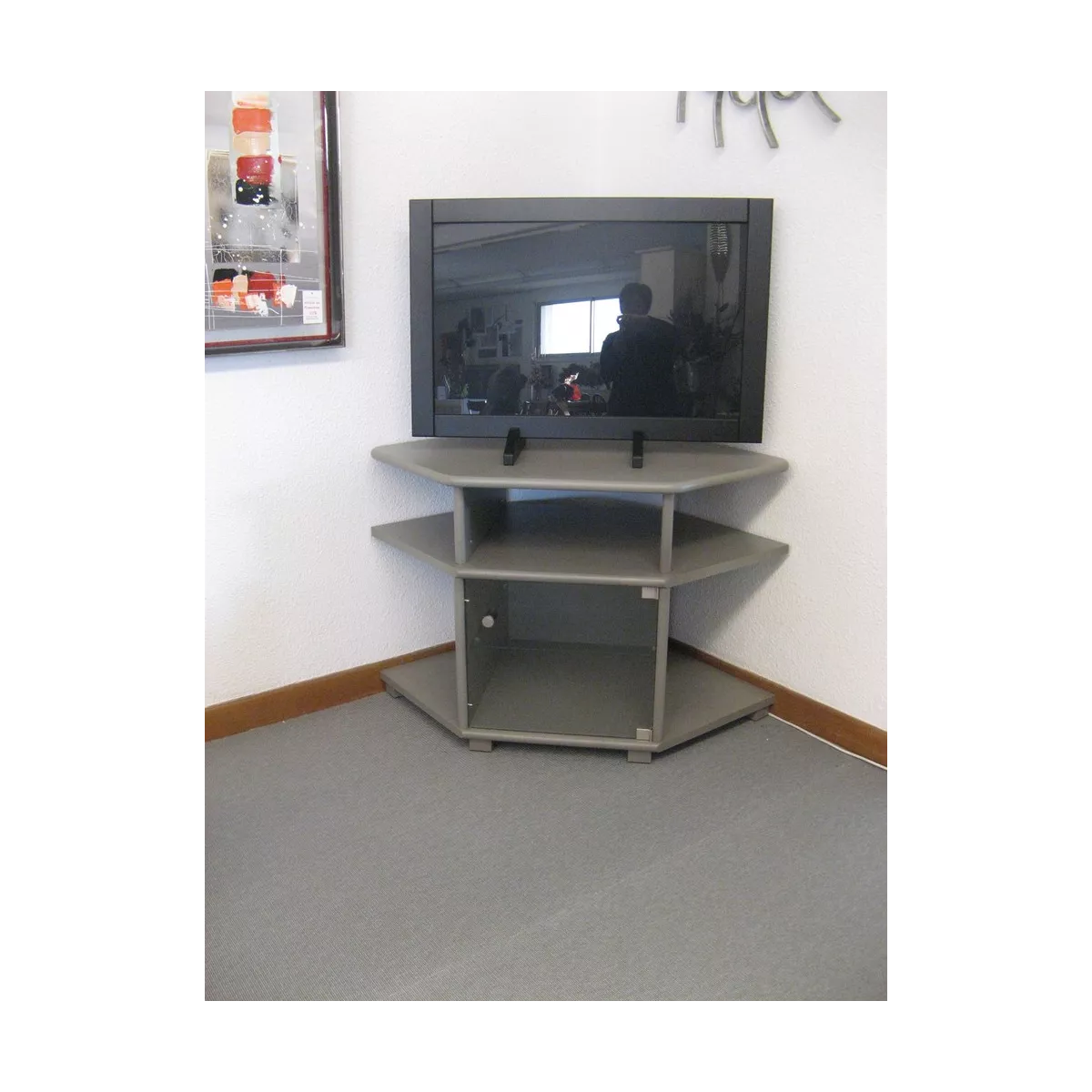 Composable TV Angle Taupe