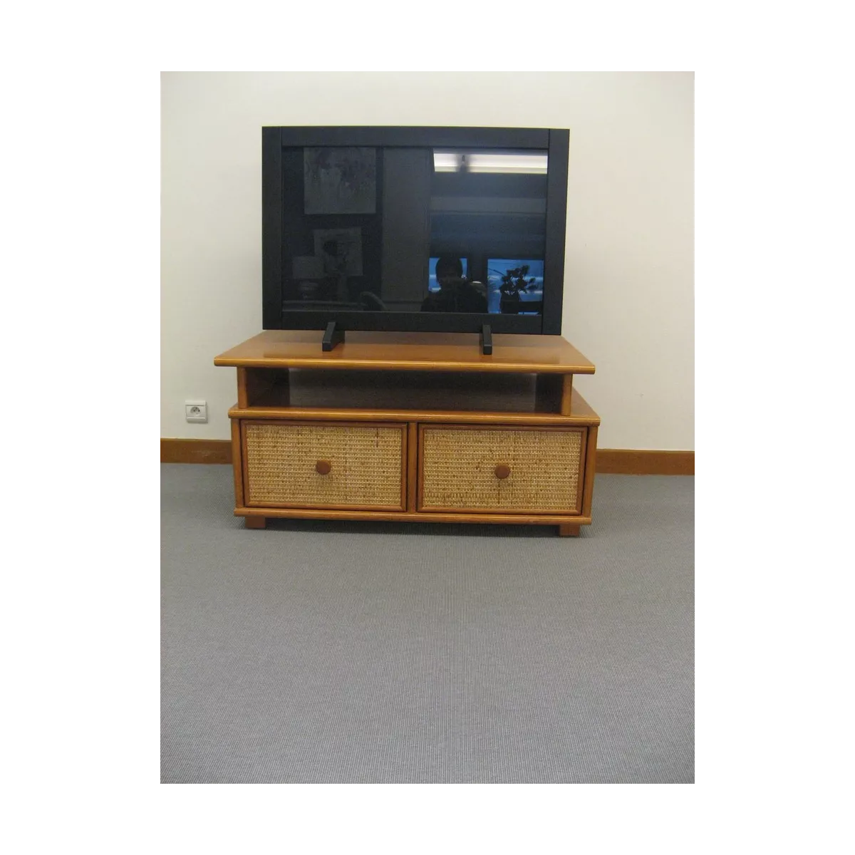 Meuble TV cannelle 100x61