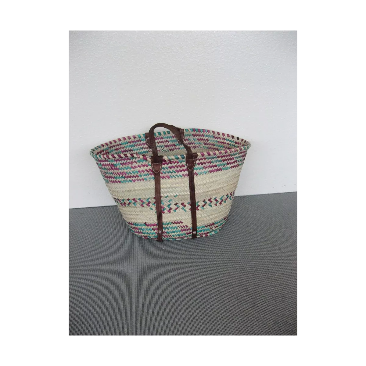 Cabas en palmier coloré avec anses en cuir