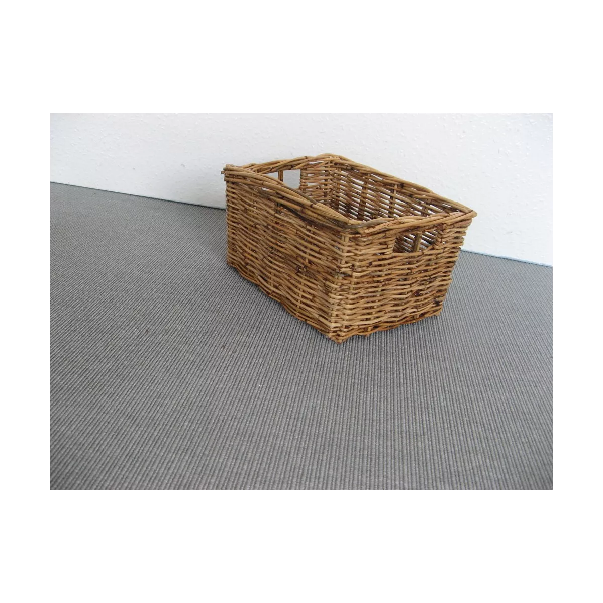 Casier Rotin Pullut  28x21