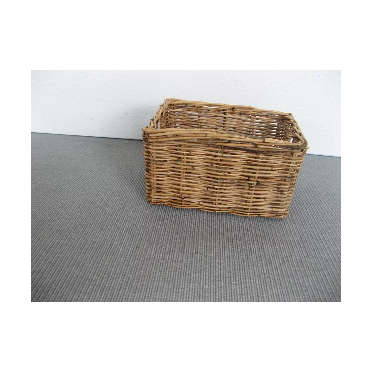 Casier Rotin Pullut  28x21