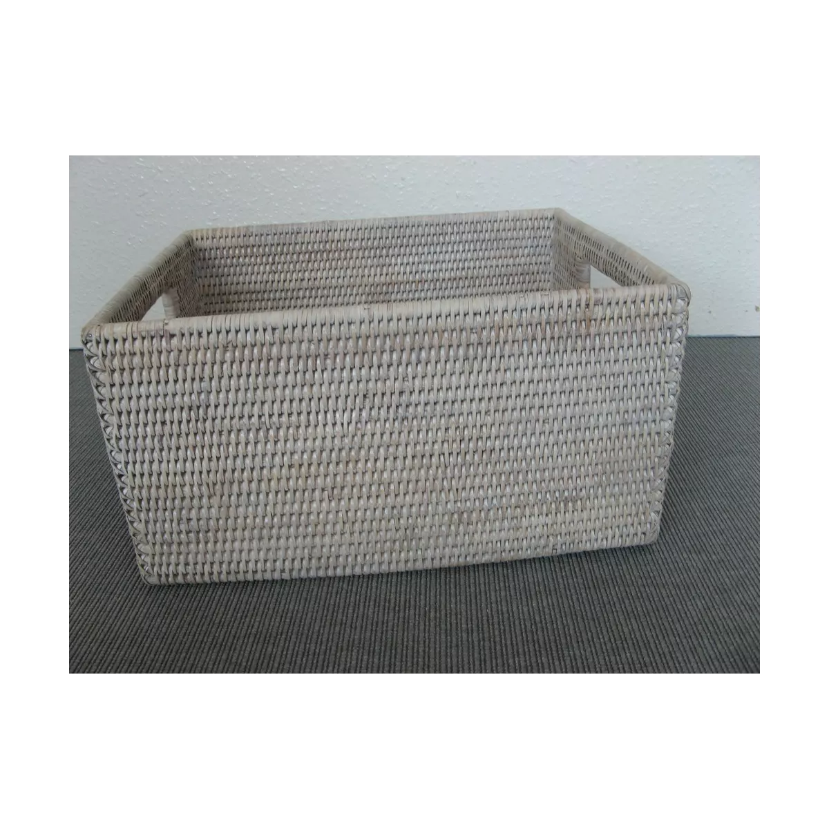 Casier Rotin Patiné Blanc 38x30