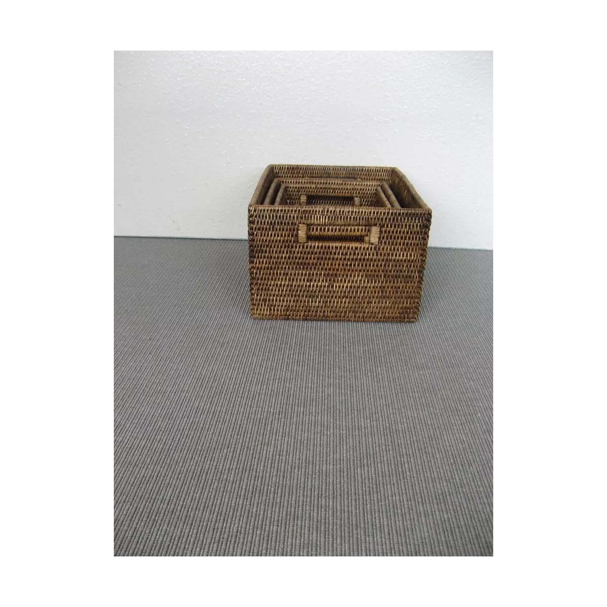 Casier Rotin Patiné Antique  28x22