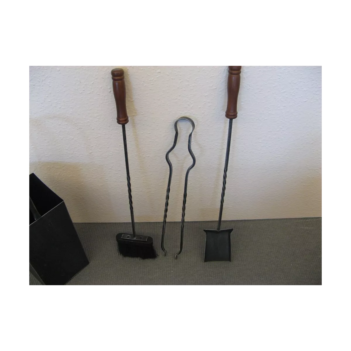 Valet de cheminée plein
