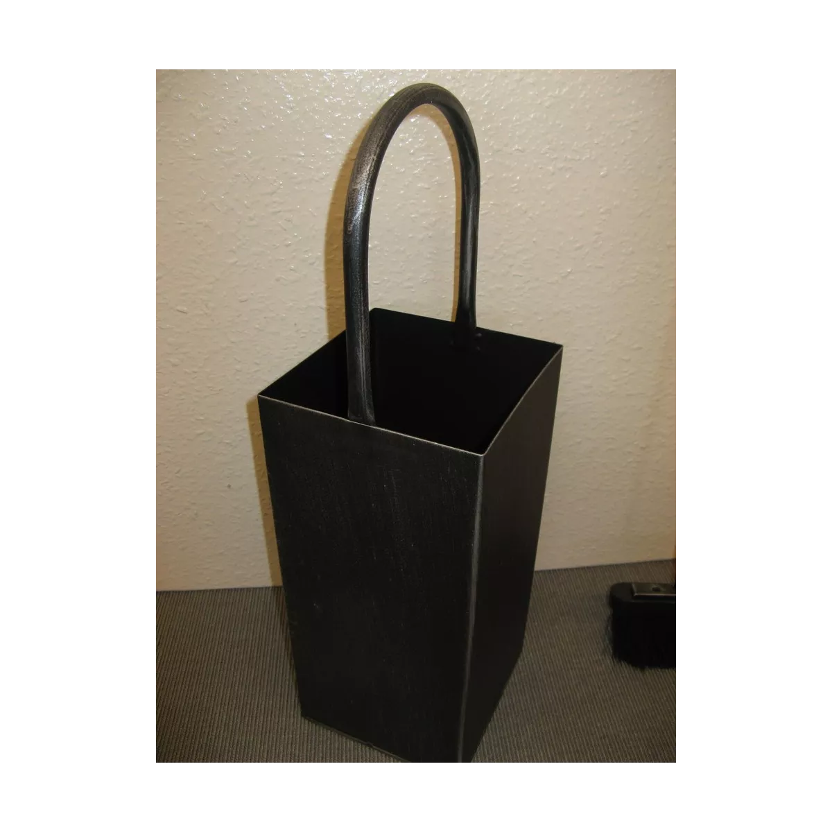 Valet de cheminée plein
