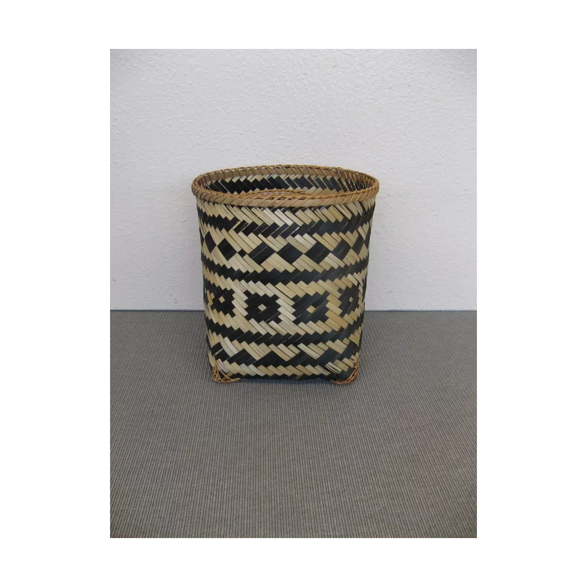 Corbeille Bambou Blanc et Noir 20x25