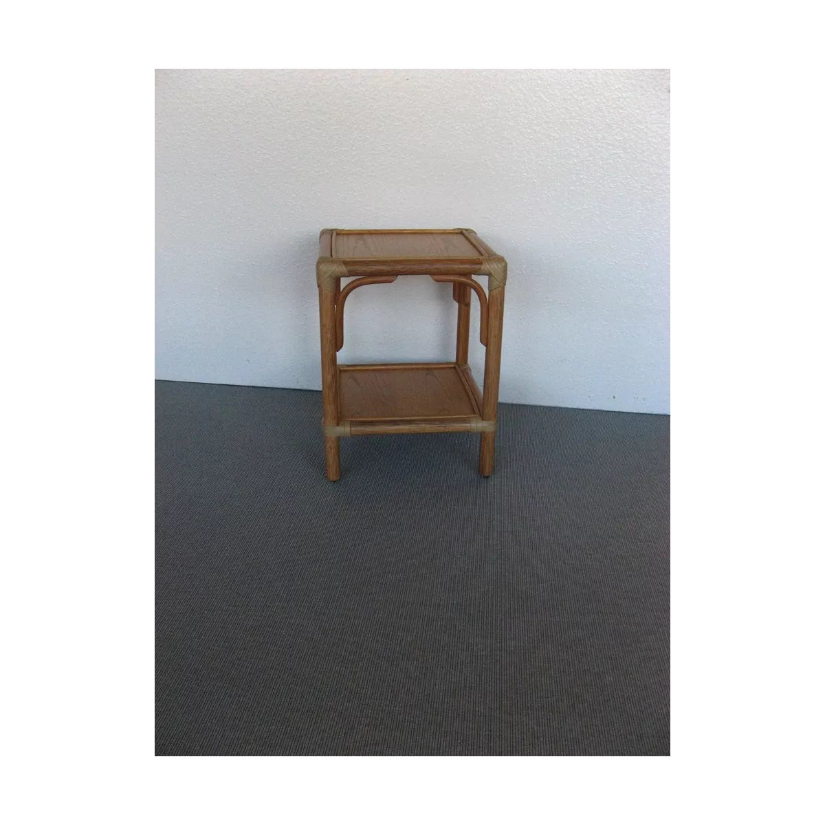 Bibus Carré 35x35x46 Arena