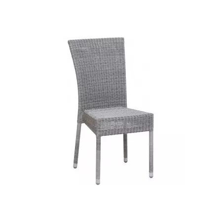 chaise en résine spécial extérieur coloris gris avec une structure en aluminium isabelle