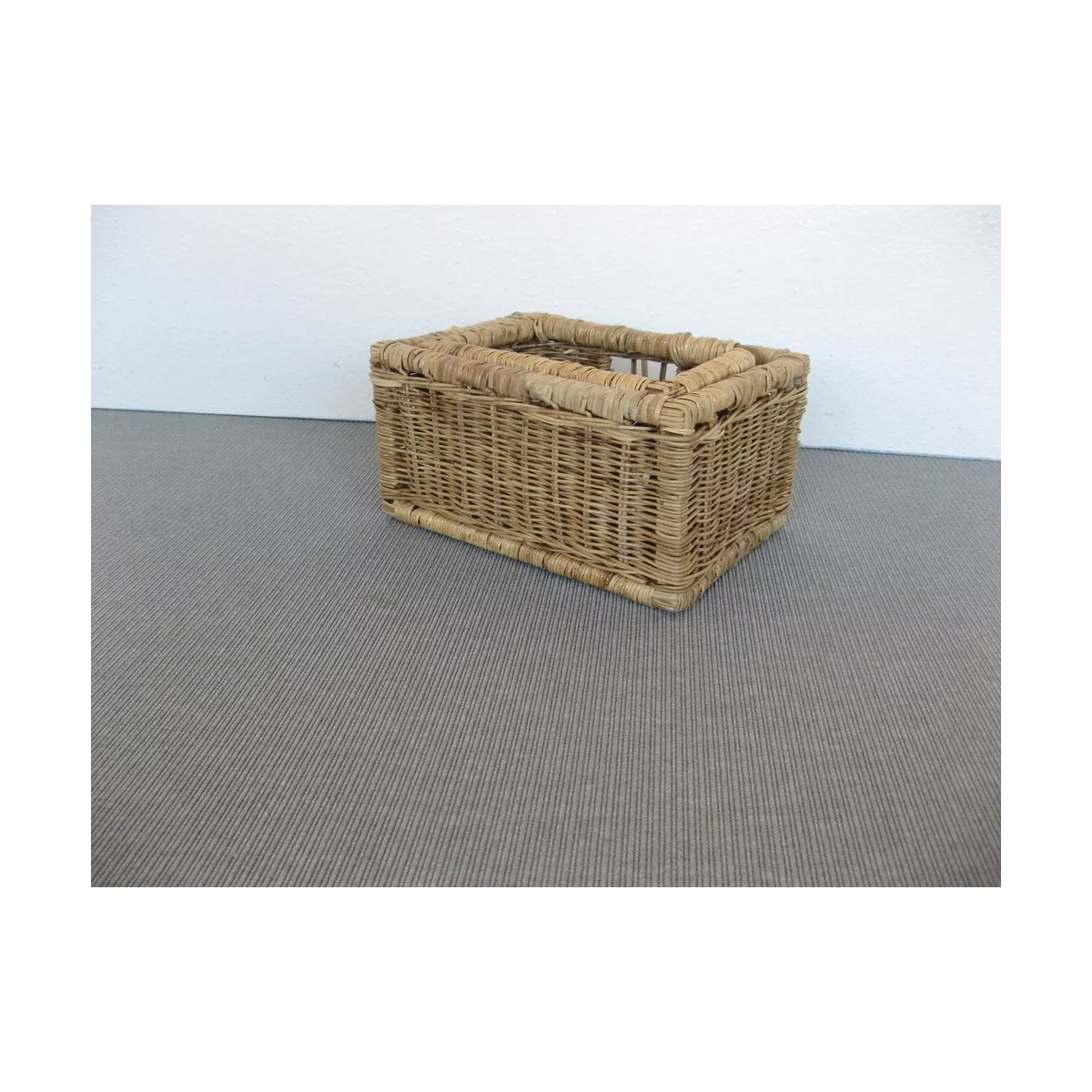 Casier Rotin Pullut  28x17