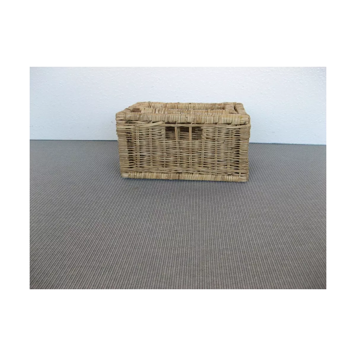 Casier Rotin Pullut  28x17