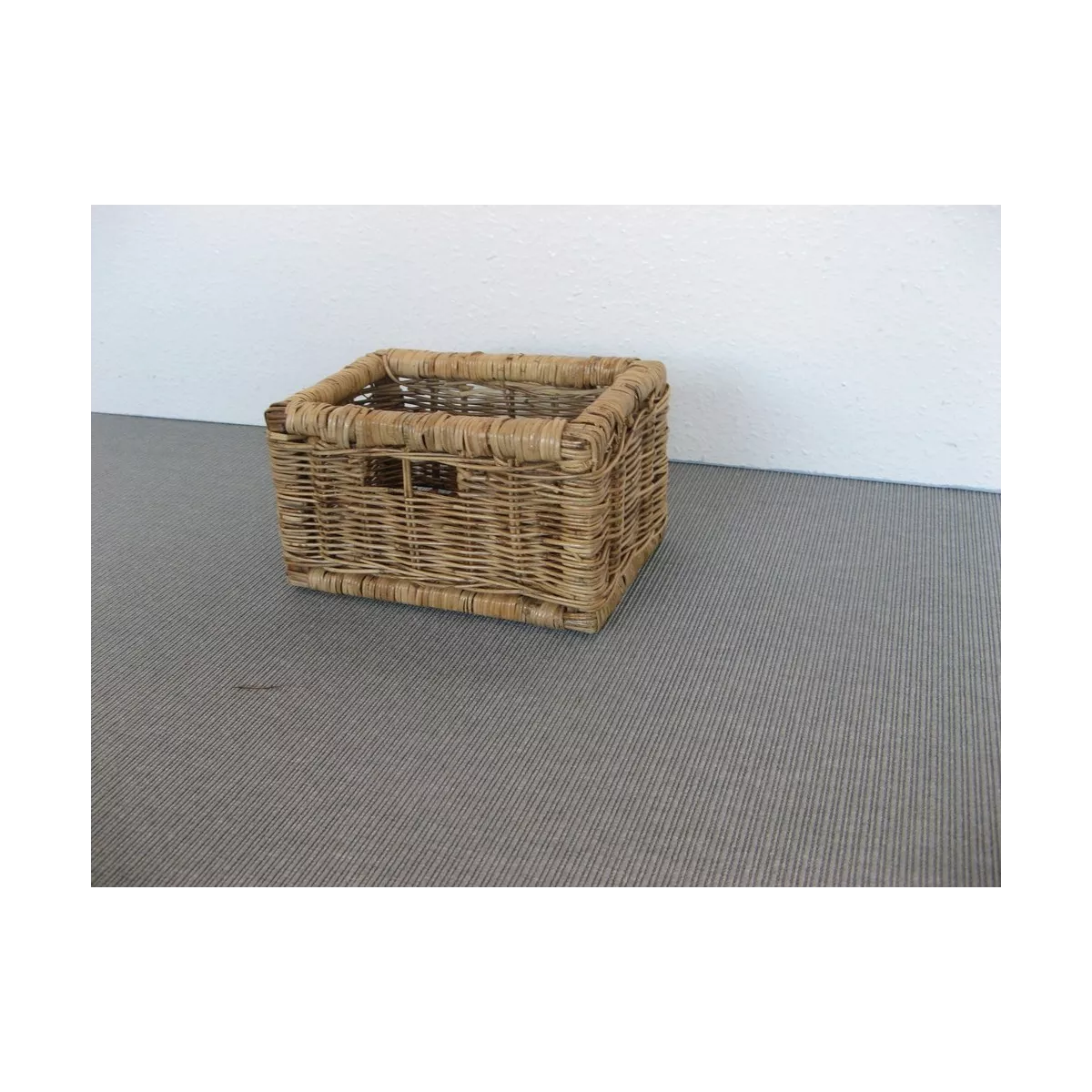Casier Rotin Pullut  28x17