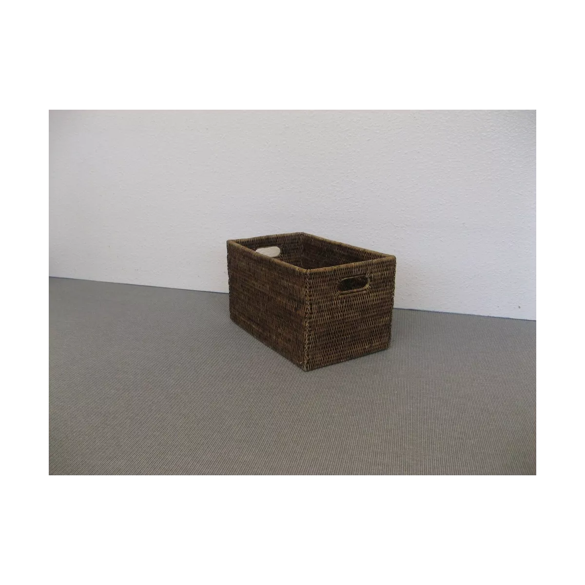 Casier Rotin Patiné Antique  38x30