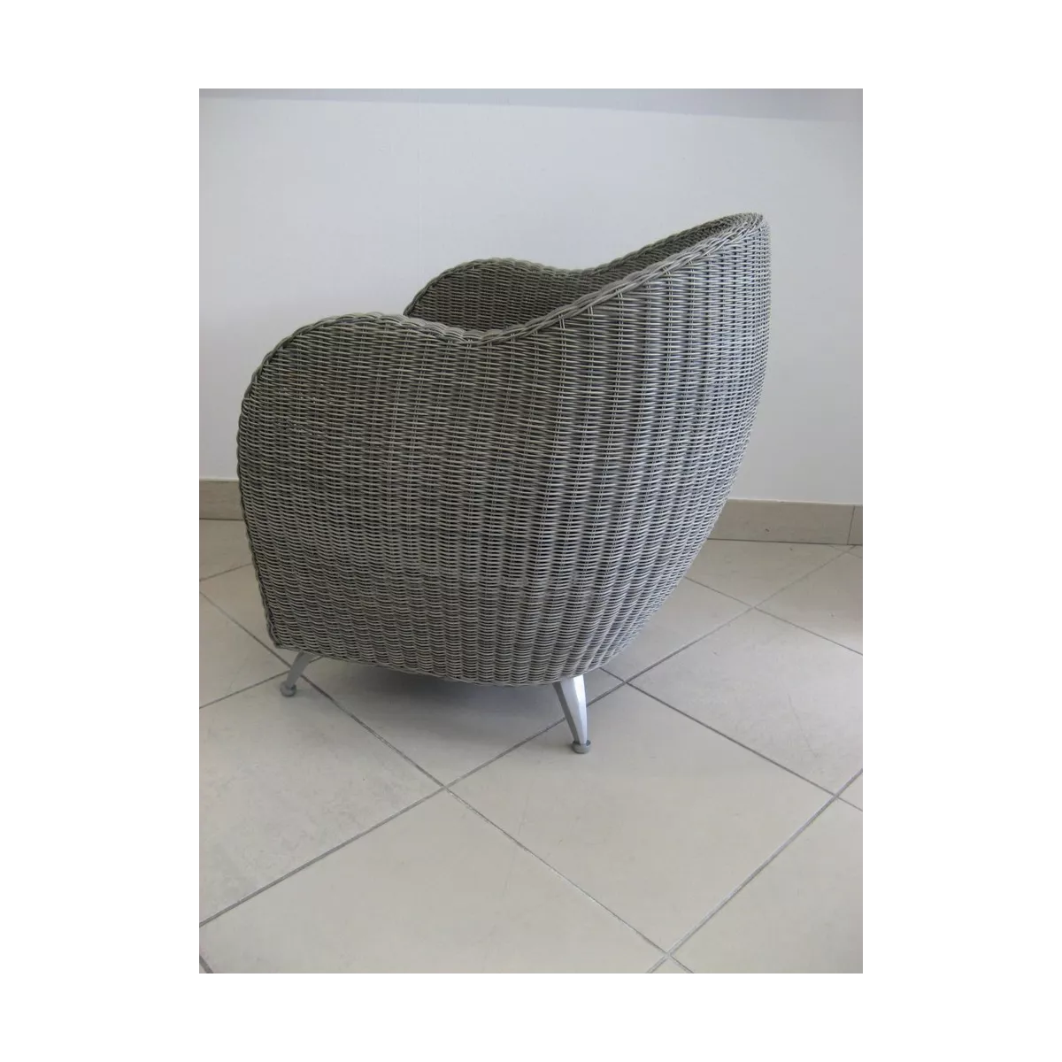 Salon Résine Moski Gris : Canapé 2 Places + 2 Fauteuils + 1 Table Basse