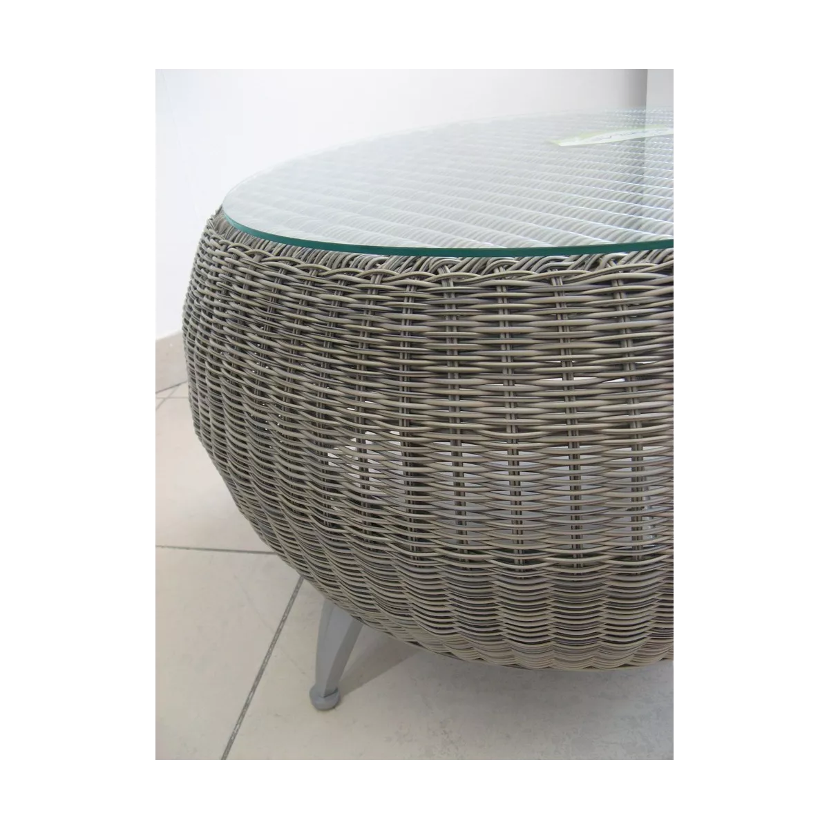 Salon Résine Moski Gris : Canapé 2 Places + 2 Fauteuils + 1 Table Basse