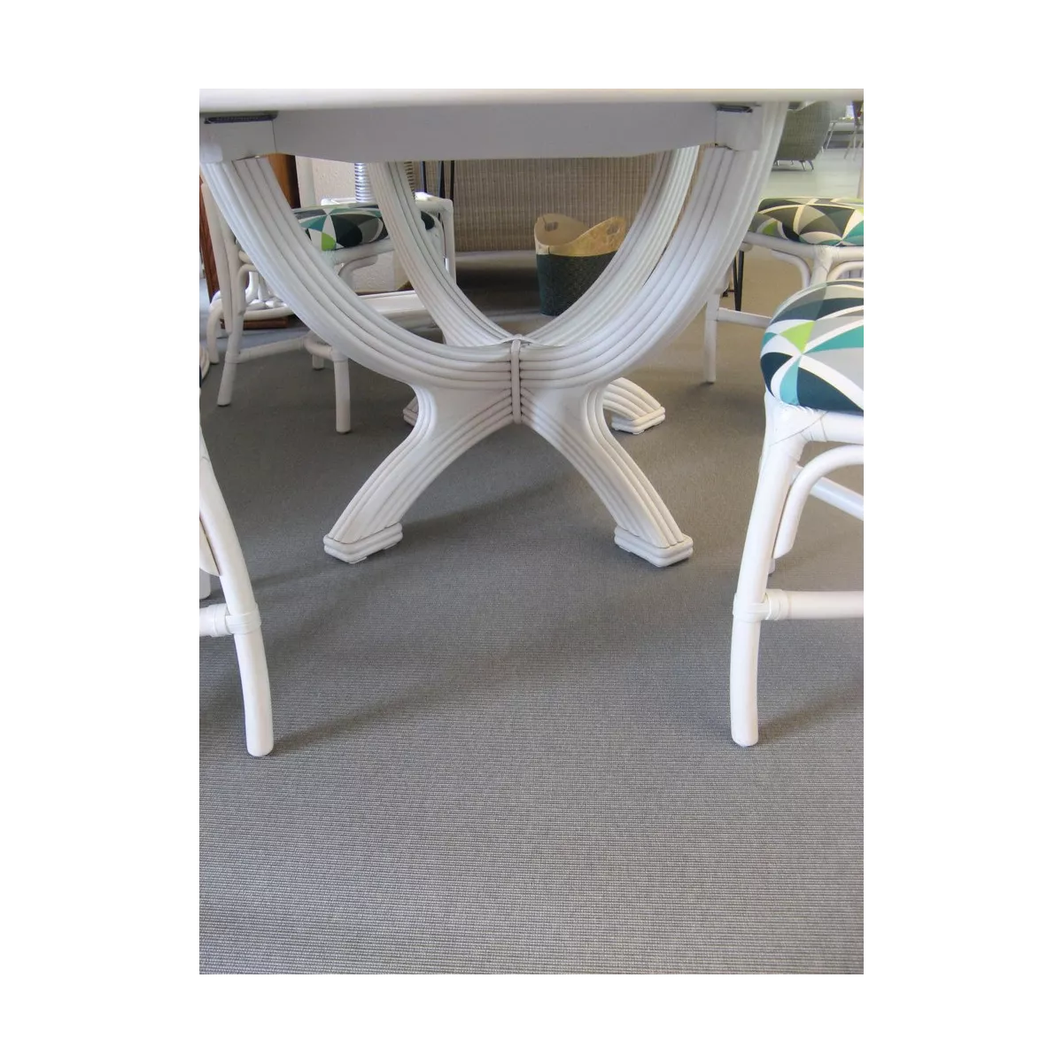Ensemble Table Nui Ovale + 4 chaises Zante Blanc