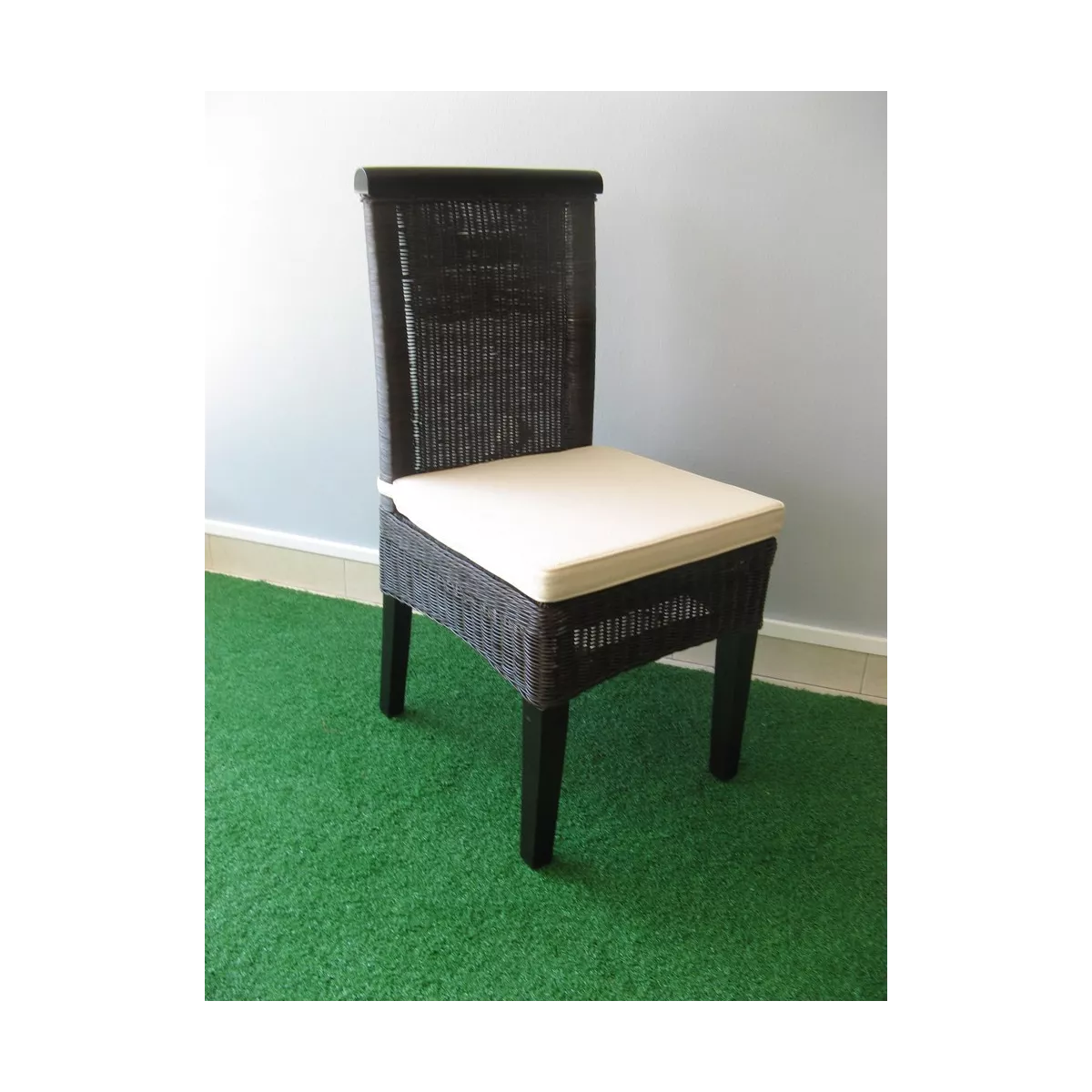 Chaise Medan Rotin Wengue