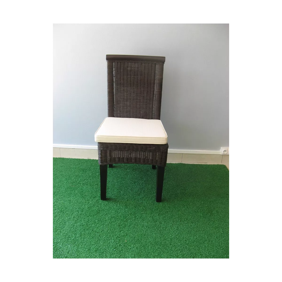 Chaise Medan Rotin Wengue