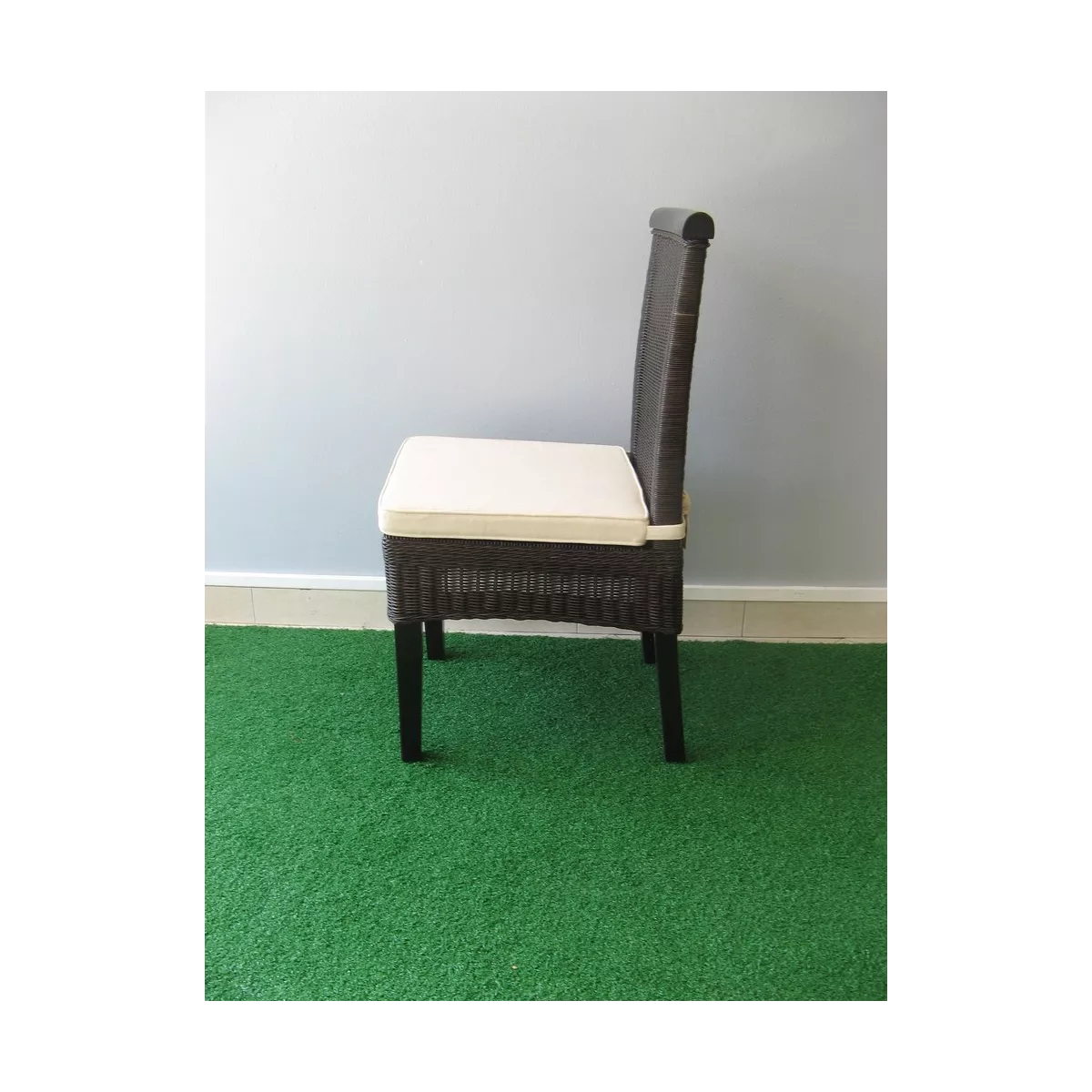 Chaise Medan Rotin Wengue
