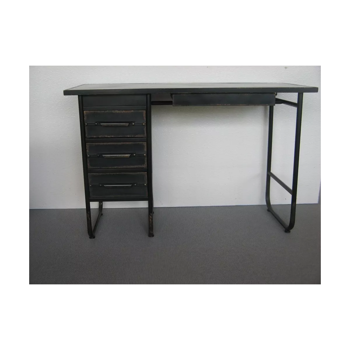 Bureau Métal