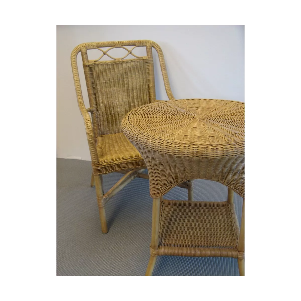 Table Melody Noisette Diam 60 cm