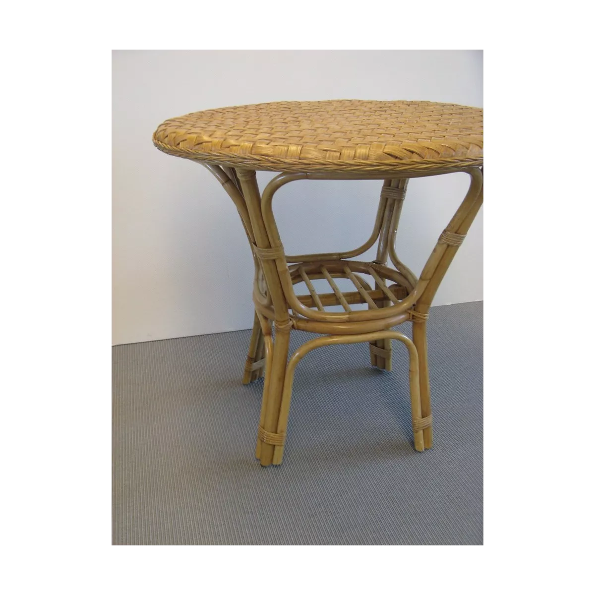 Table Calcutta Noisette Diam 76 cm