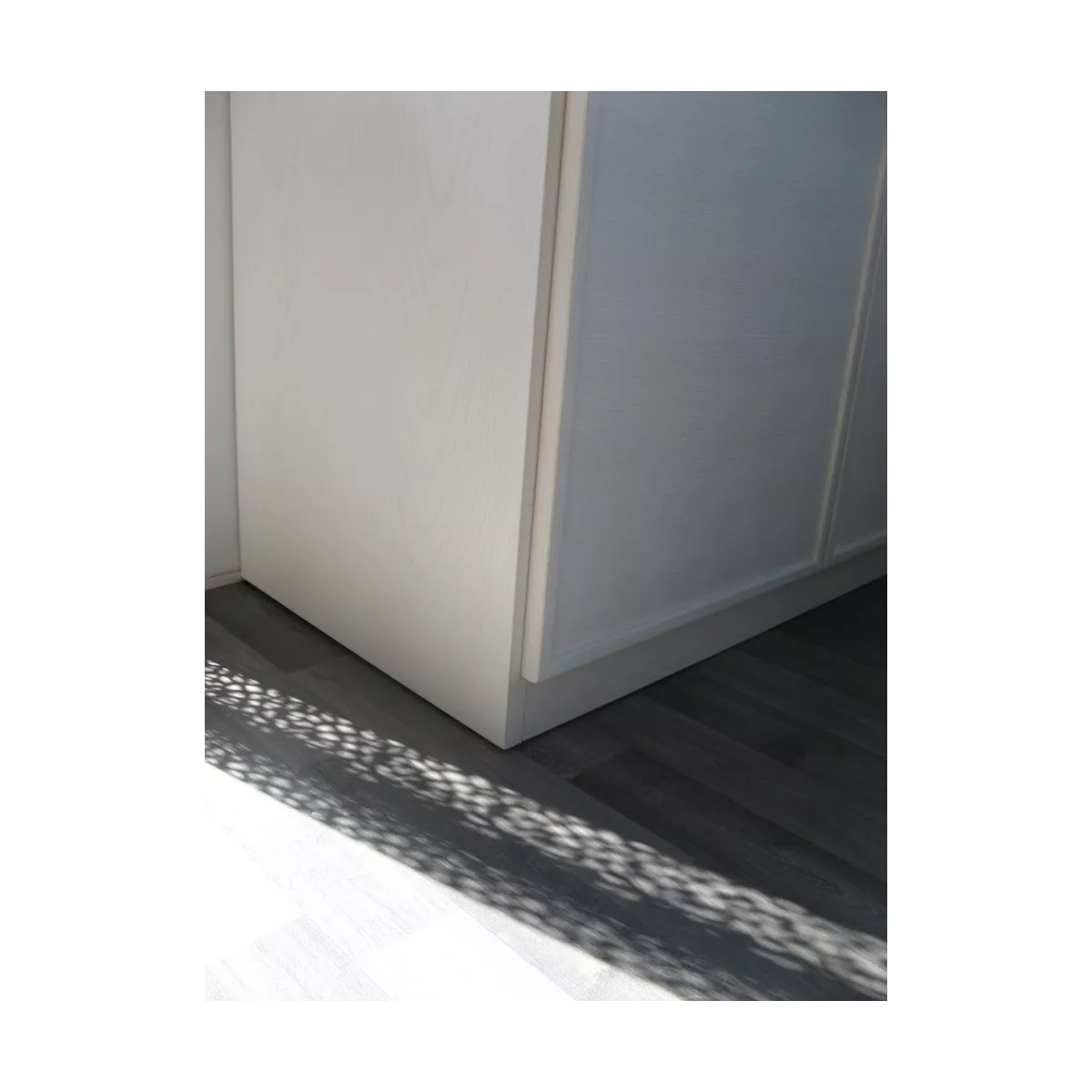 Armoire Sendaî 2 portes Charnières Blanc et Gris