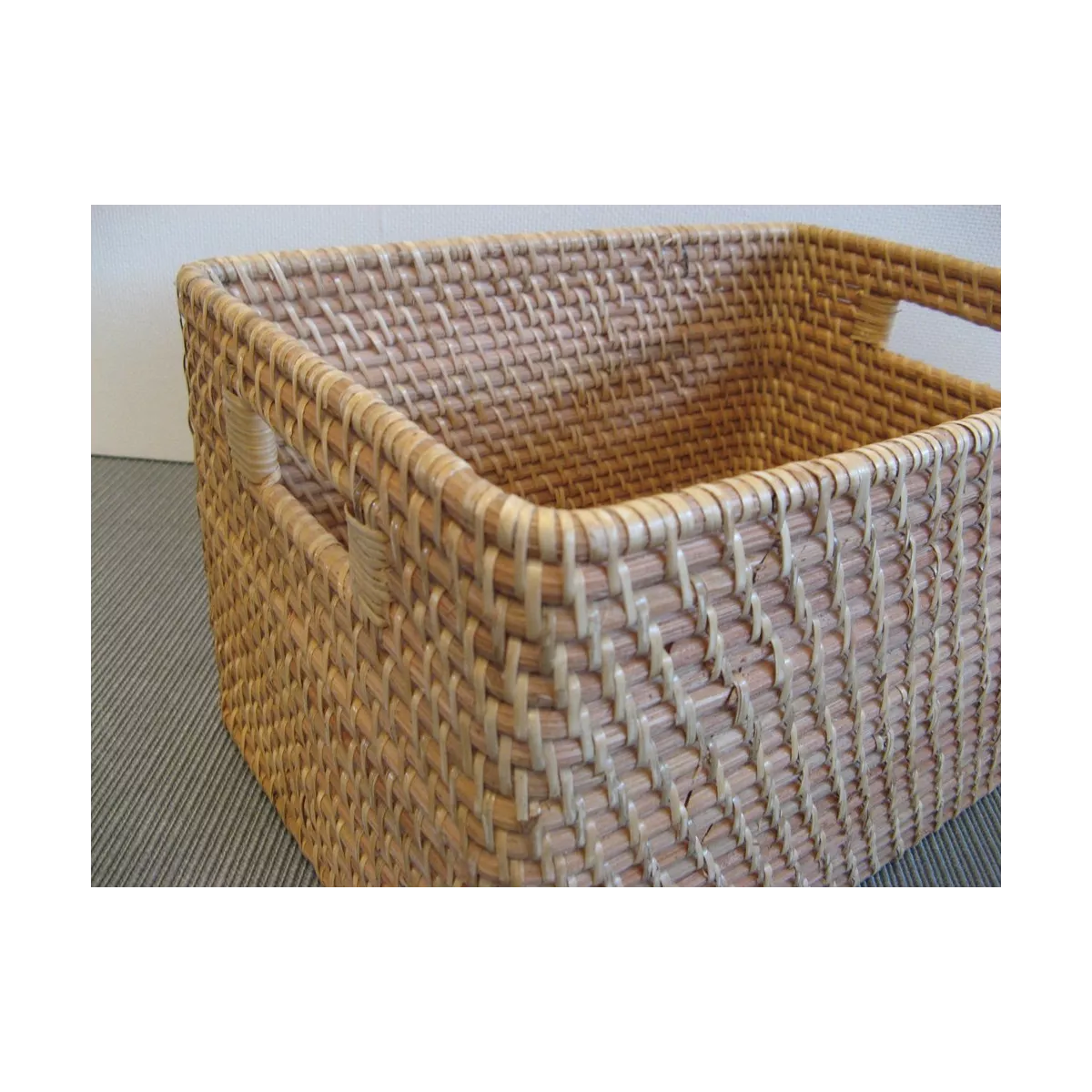 Casier Rotin naturel 38x26