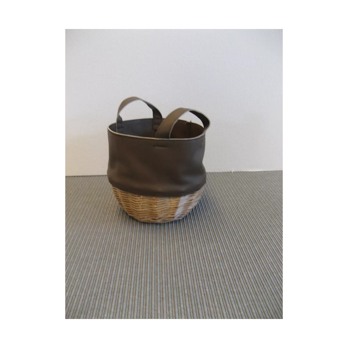 Corbeille Osier Blanc et simili cuir