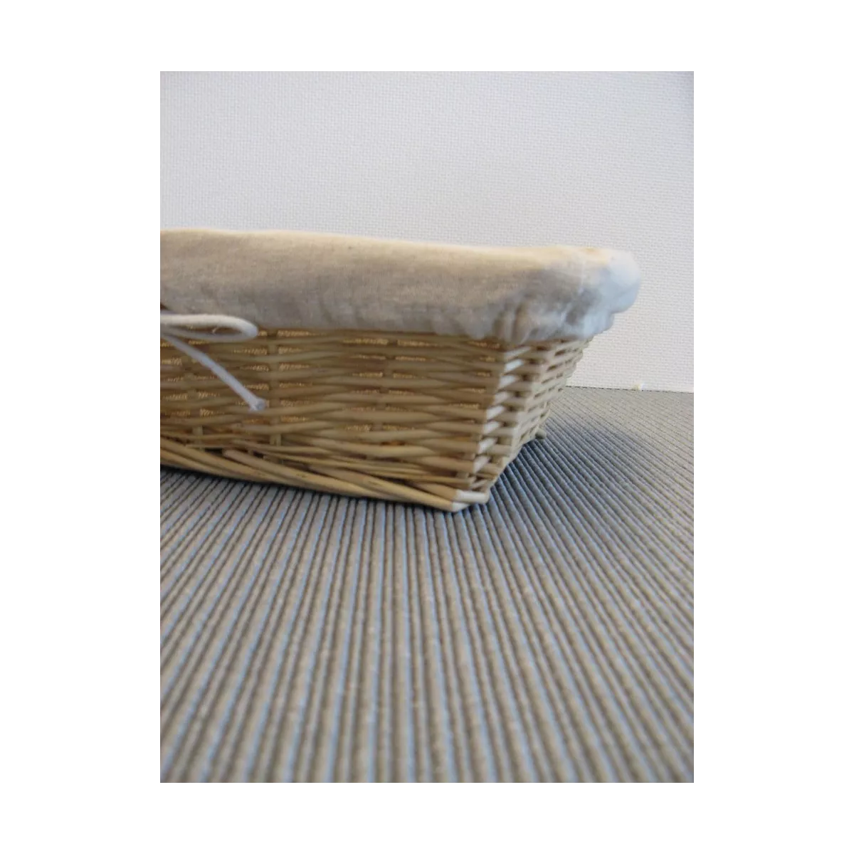 Corbeille en osier blanc et jute 34x24