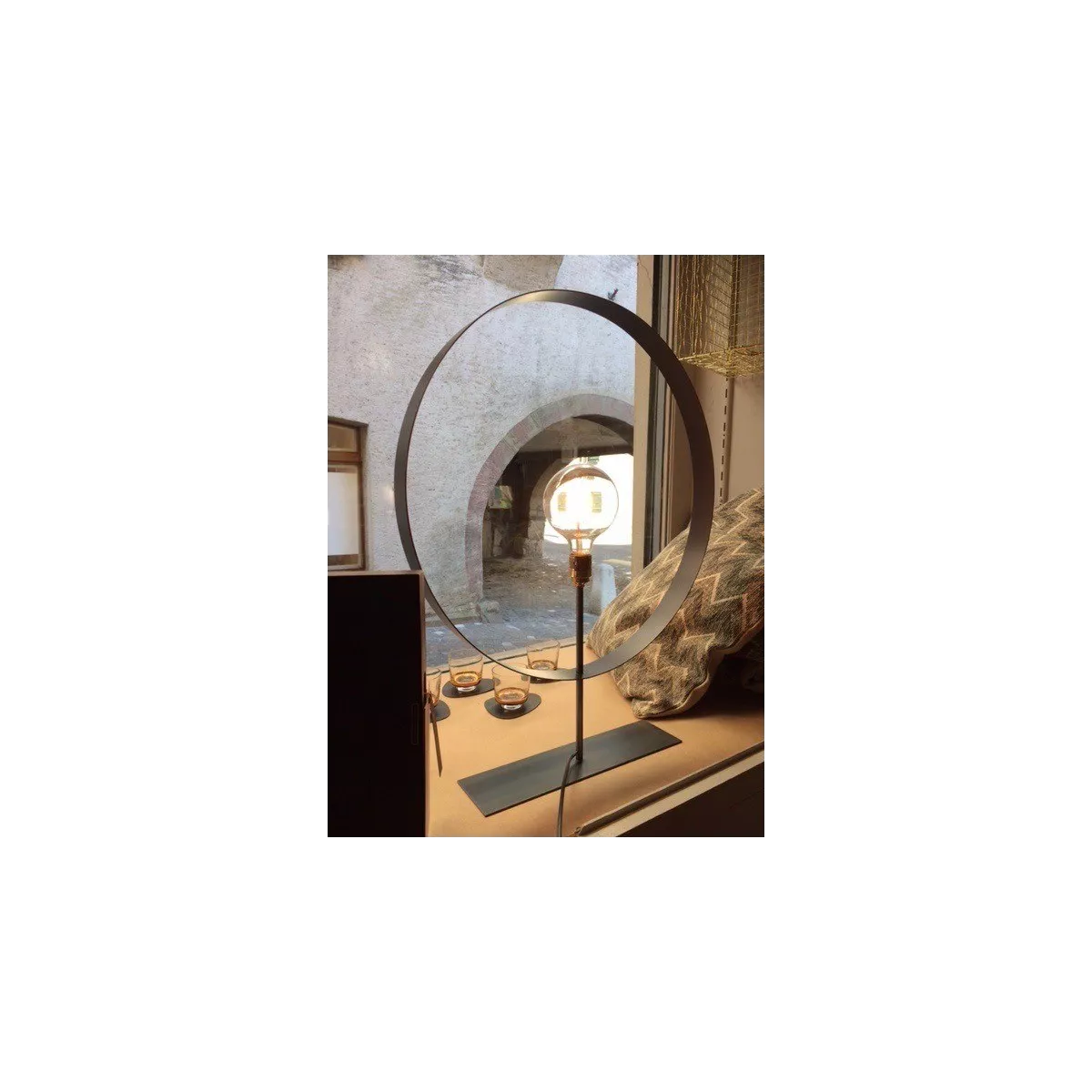 Lampe Iron Noir Anneau 60 cm