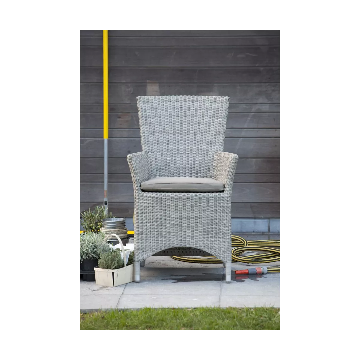 Fauteuil Nevis Résine Gris