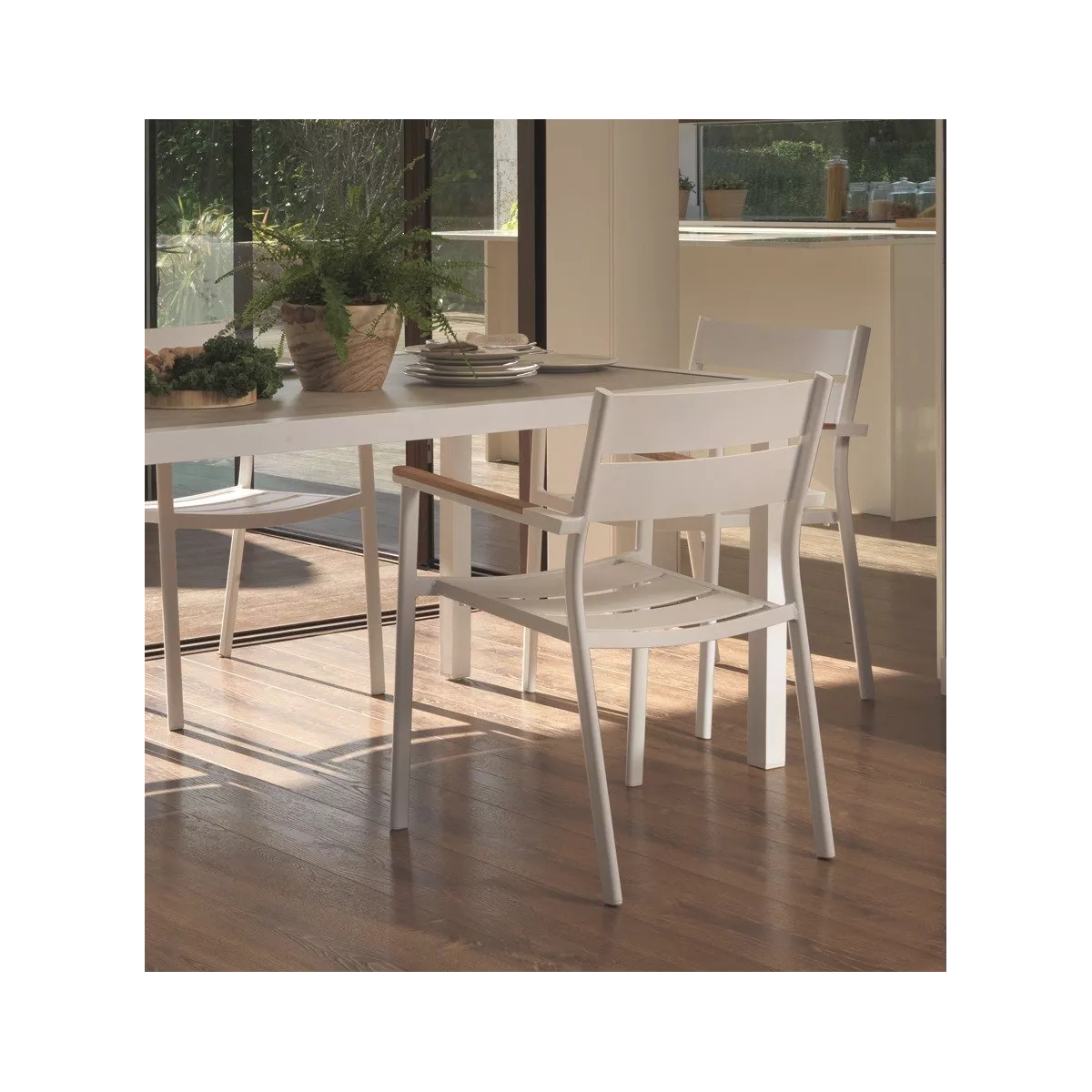 Fauteuil de Repas Aluminiuim et Teck Blanc Sims