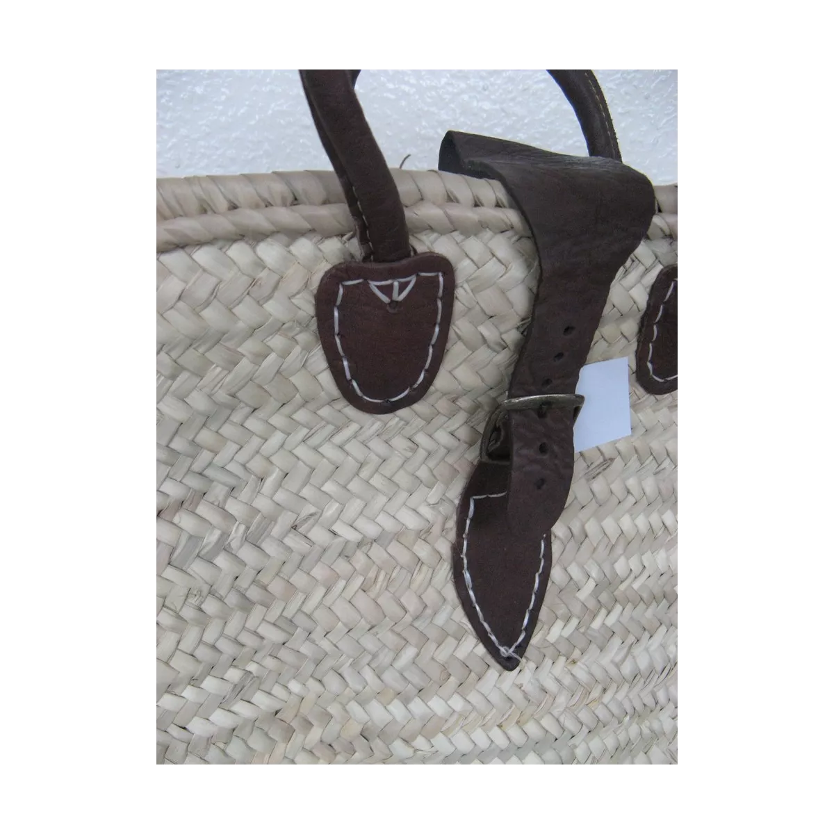 Cabas en palmier avec anses et fermeture en cuir