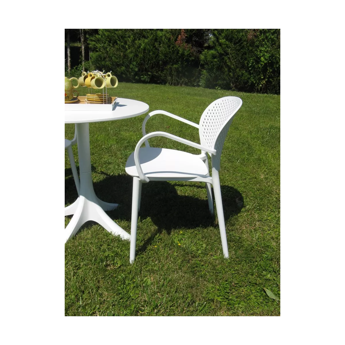 Table Pied central Malta @ 70 cm en Résine Blanche spécial extérieur