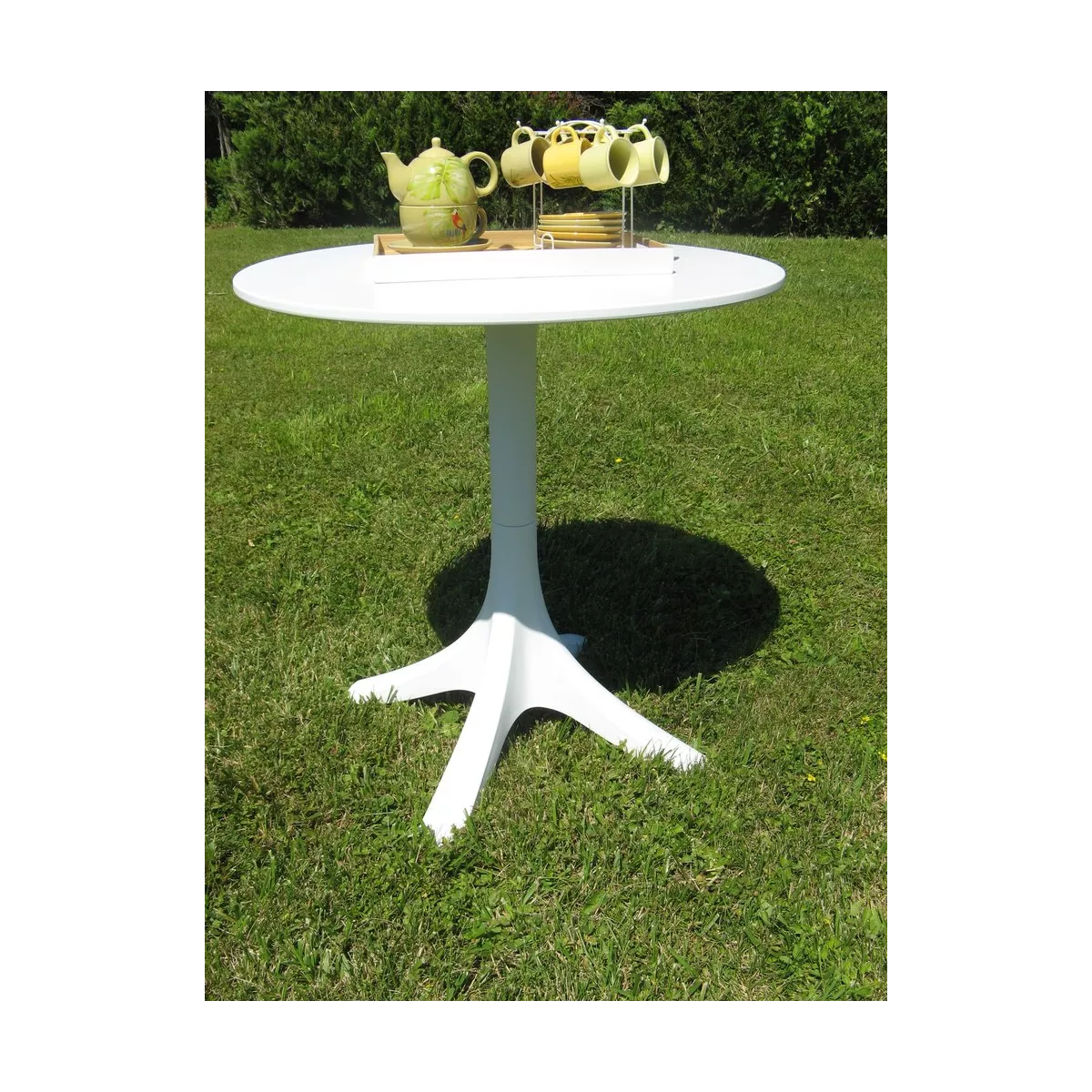 Table Pied central Malta @ 70 cm en Résine Blanche spécial extérieur