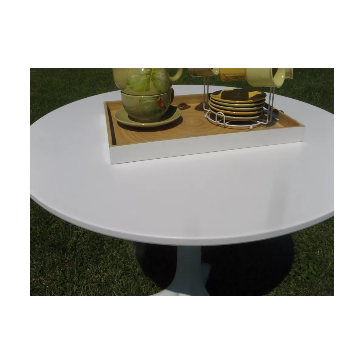 Table Pied central Malta @ 70 cm en Résine Blanche spécial extérieur
