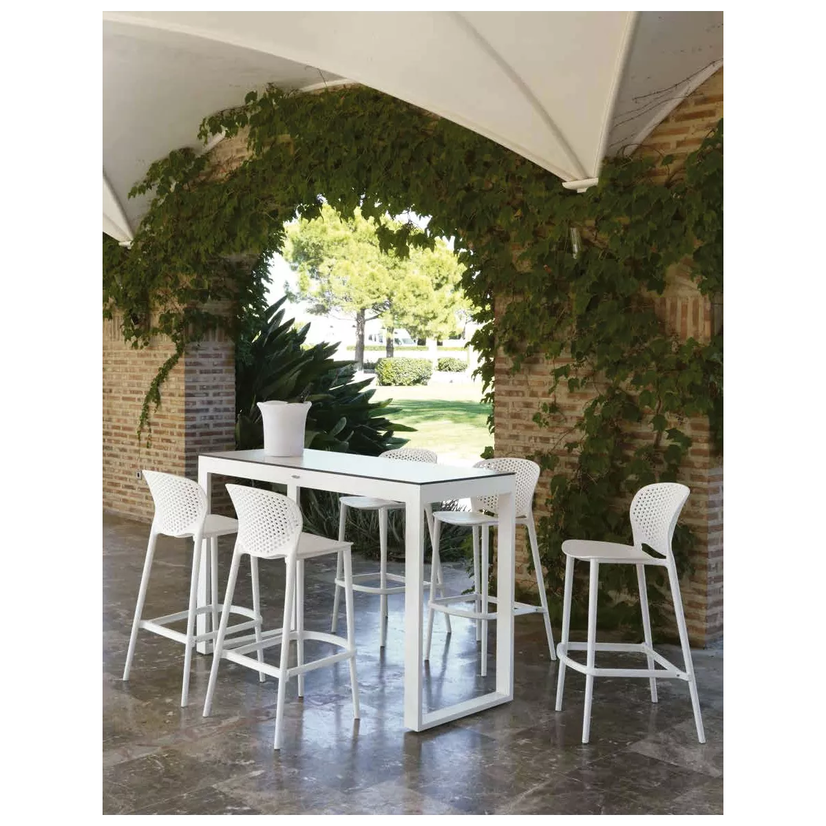 Tabouret de Bar  Malta en Résine Blanche