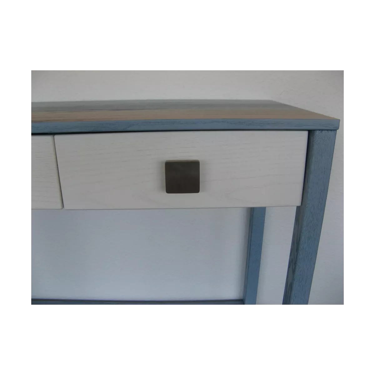 Console Milos Bahia