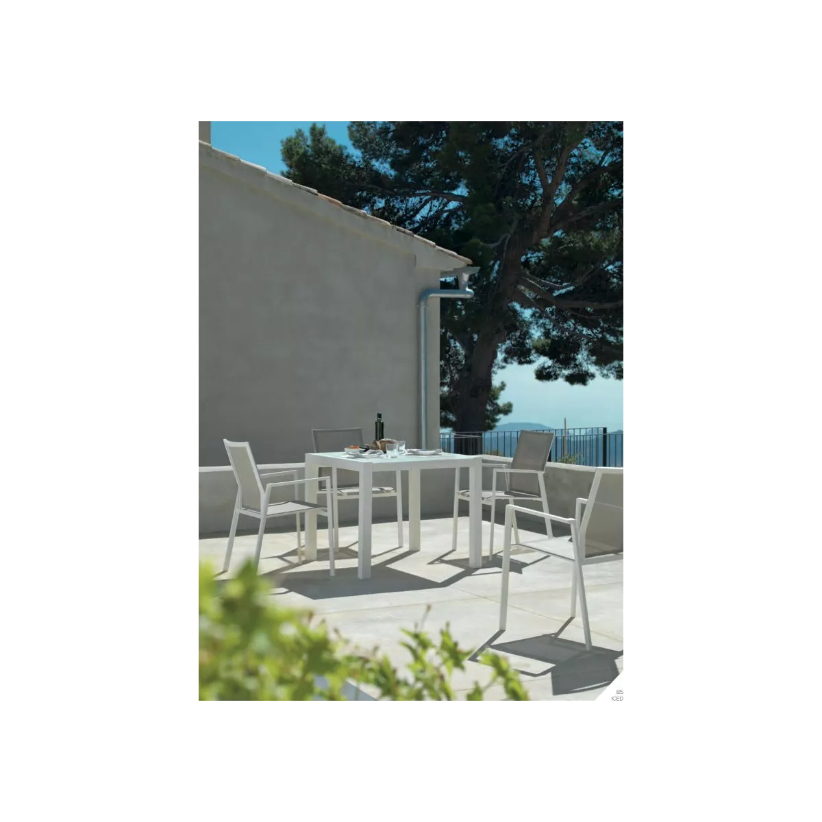 Fauteuil de Repas White Alu Blanc et Batyline Taupe