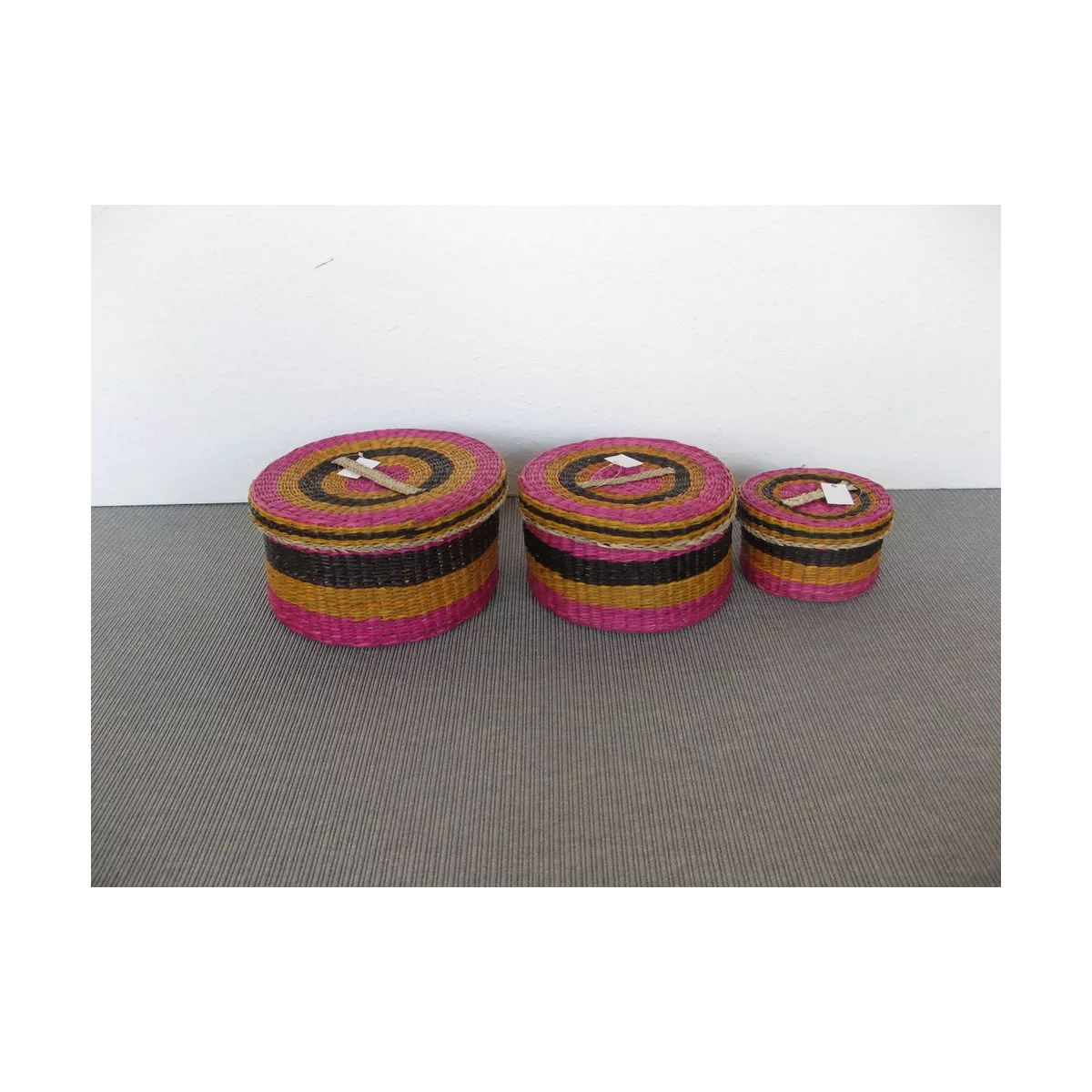 Boites en jonc Fuschia