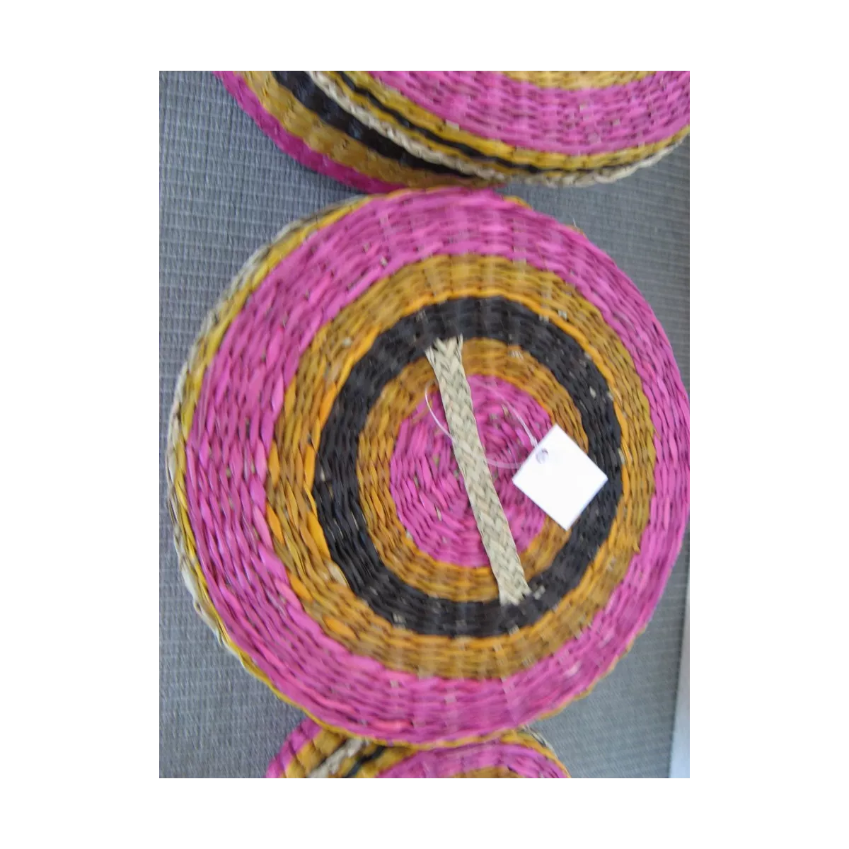 Boites en jonc Fuschia