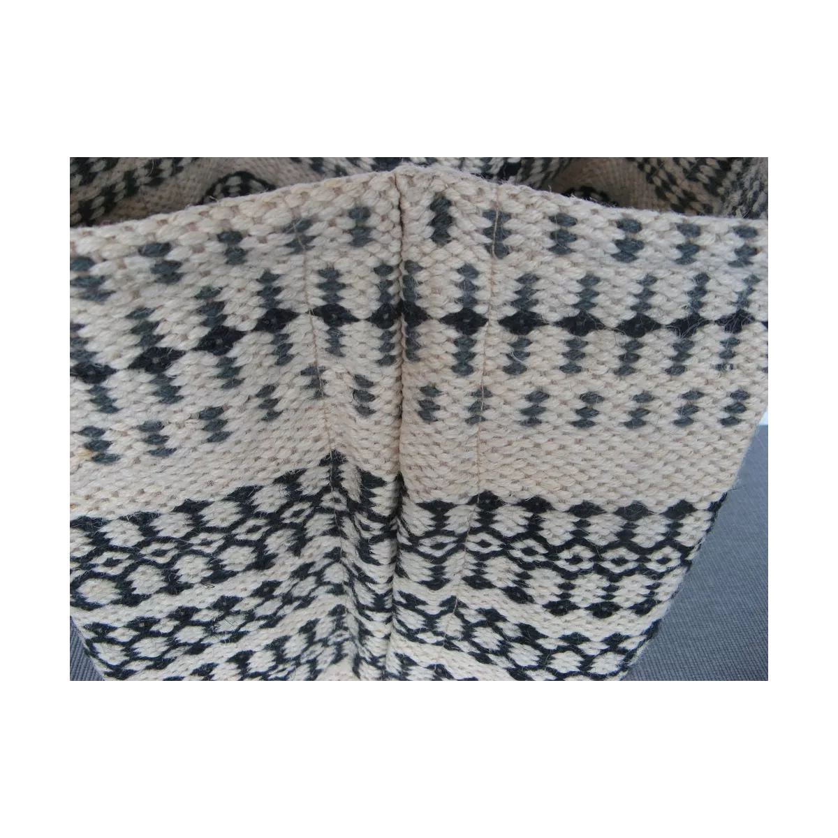 Corbeille en jute Noir et Blanc