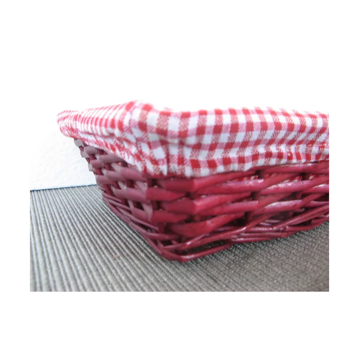 Corbeille rectangulaire en éclisse rouge 33x23