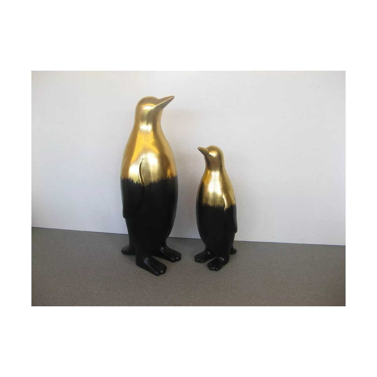 Statue Pingouin Noir et Or H.80cm