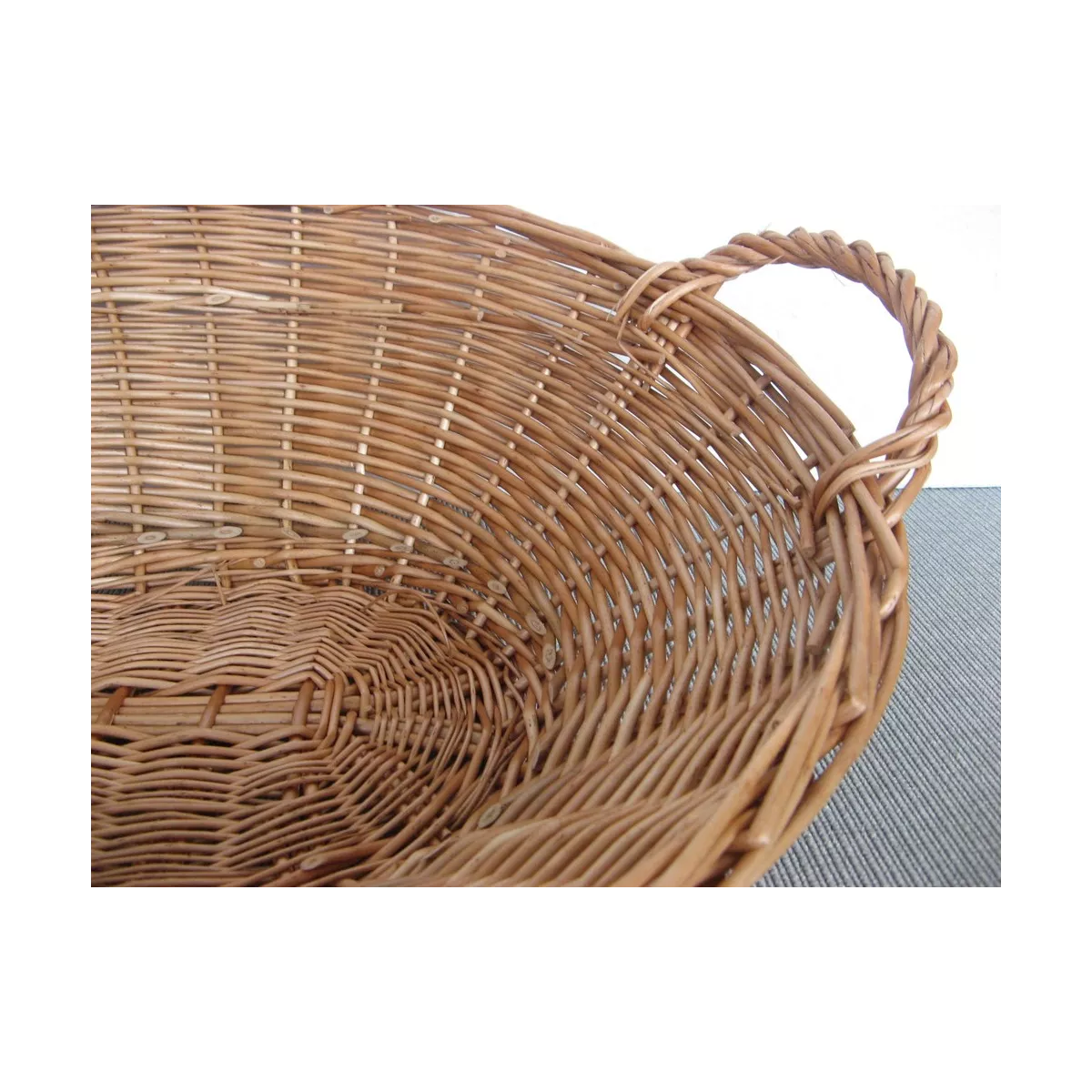 Van en osier Roux 58x54