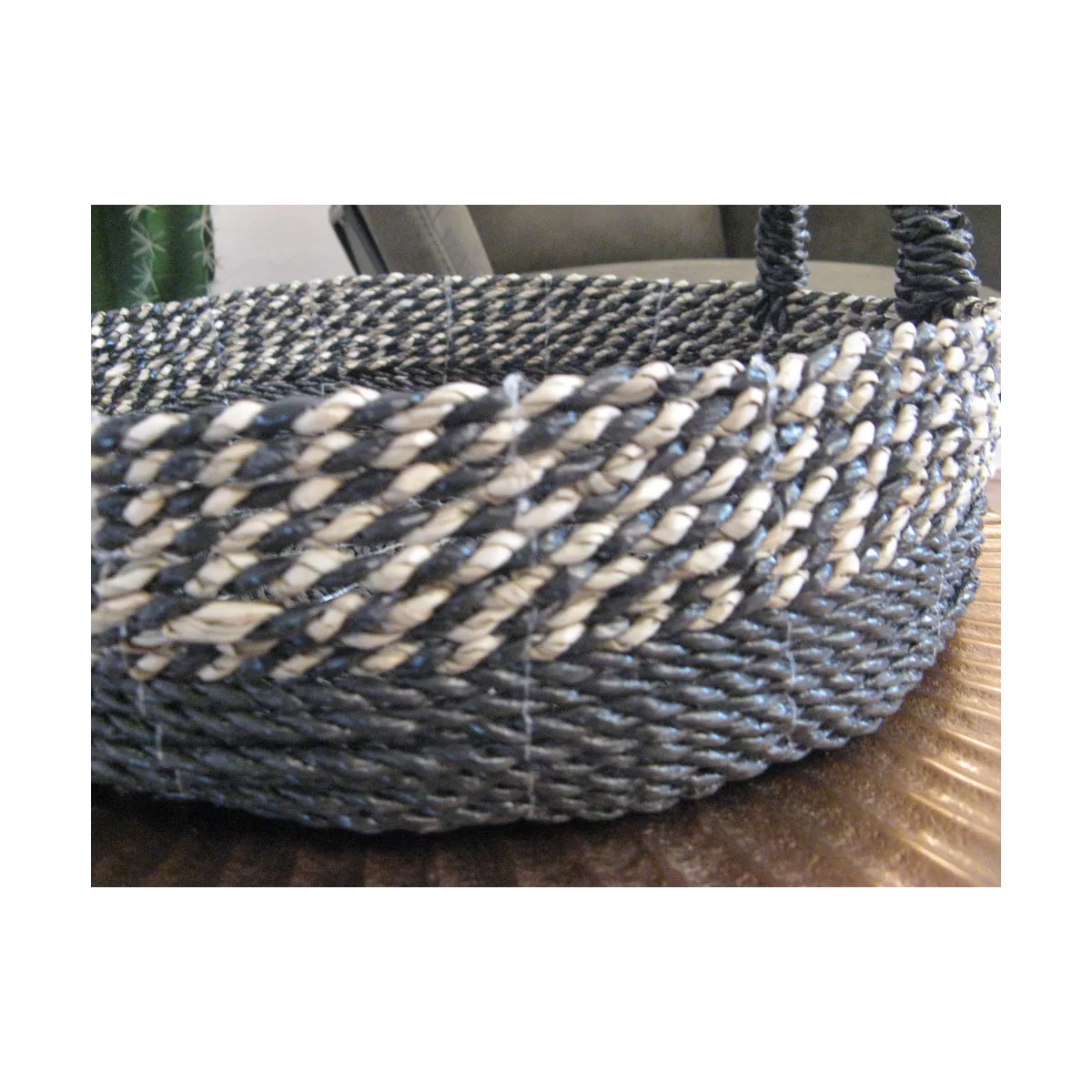 Corbeille raphia et jonc 33x33