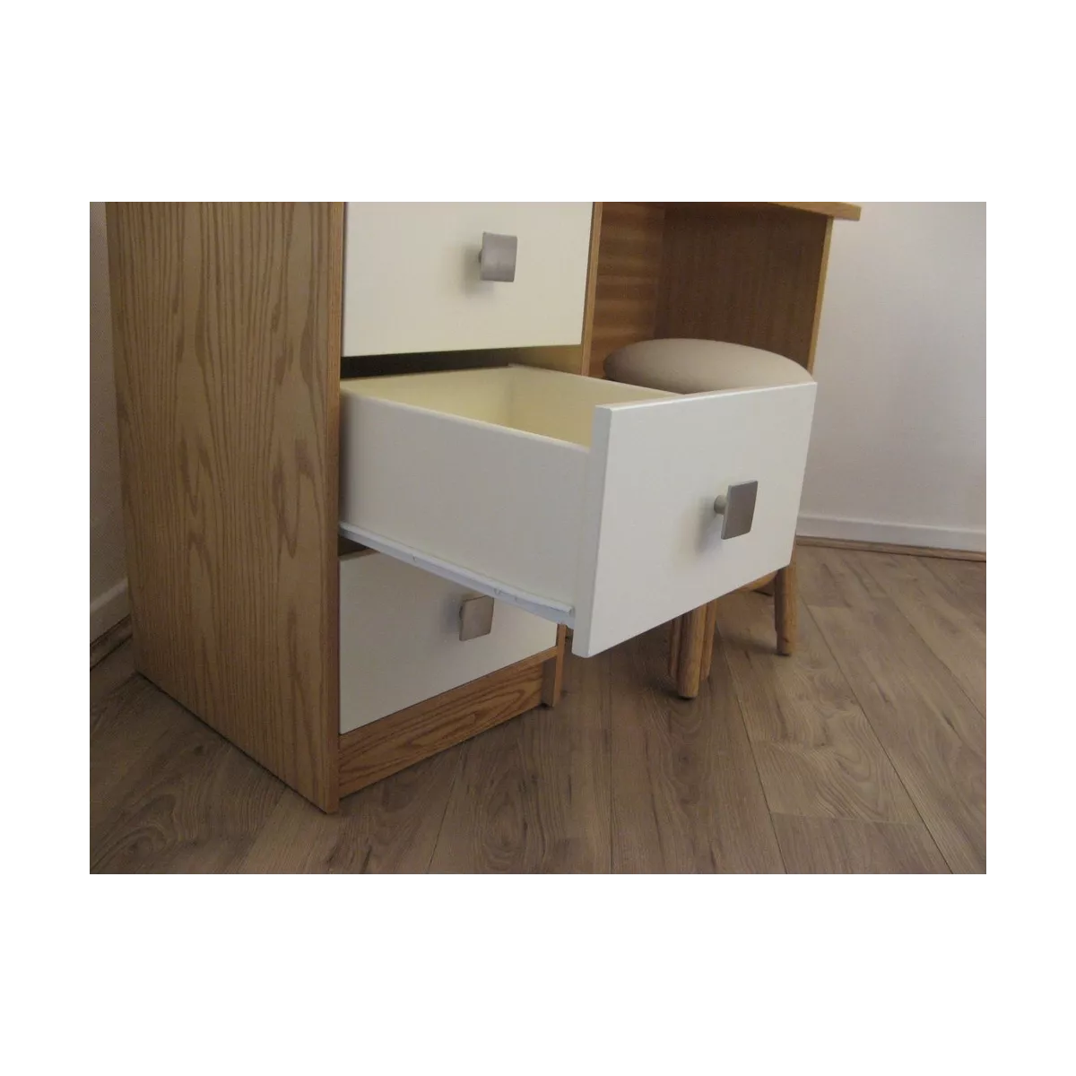 Bureau Milos