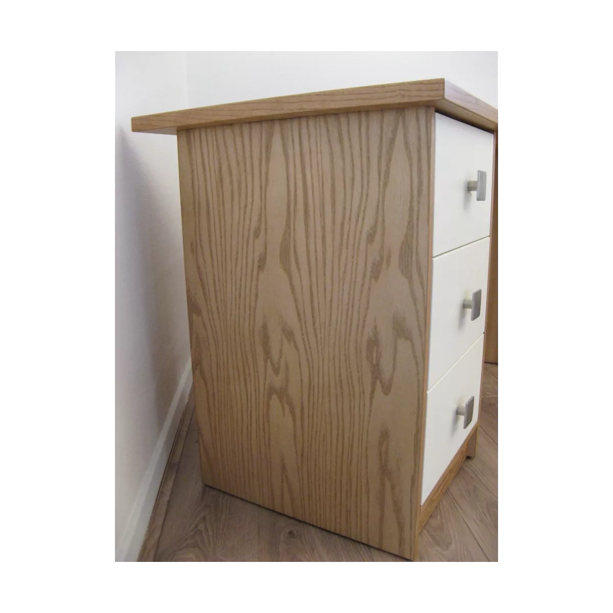 Bureau Milos